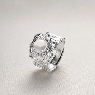 [Crystal Isle] D-POW 925 Sterling Silver Elegant Minimal Ring