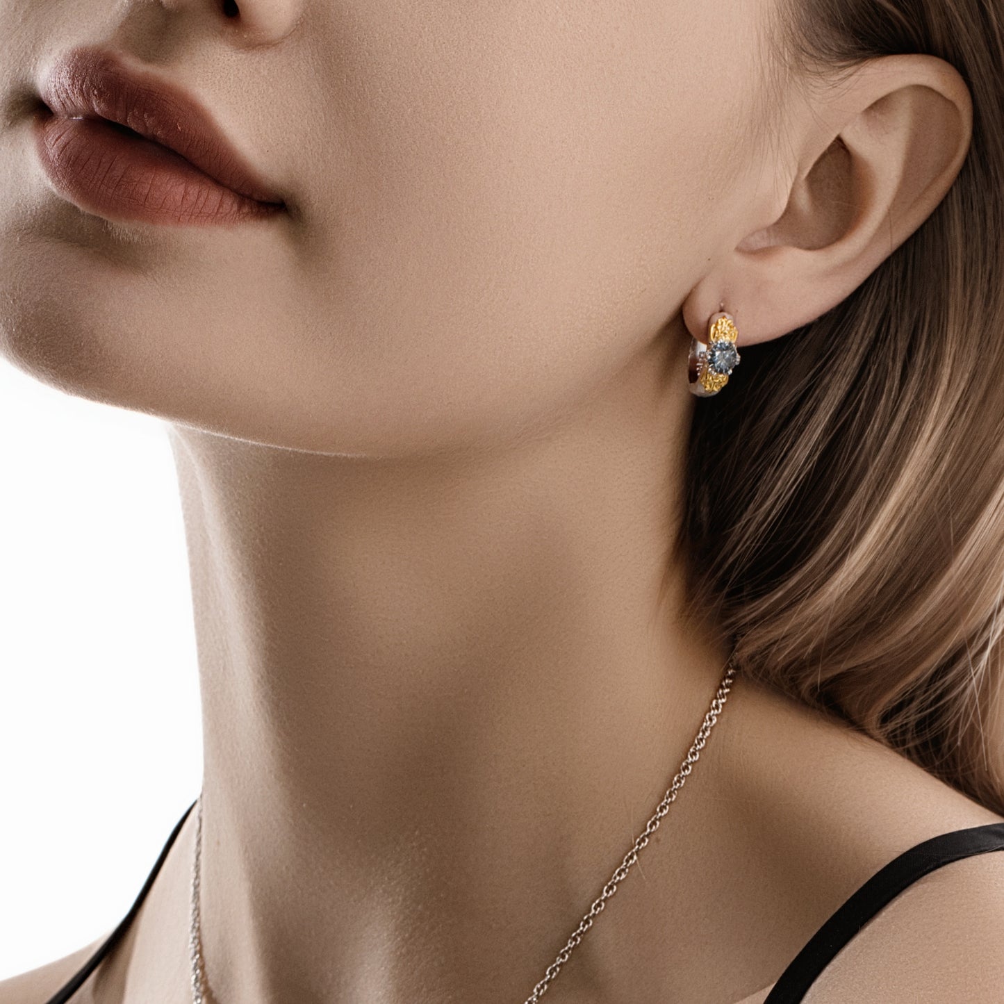[Eternal Gleam] D-POW Moissanite Filigree Sterling Silver Ear Clips in Inspired Buccellati Style, 1 PAIR