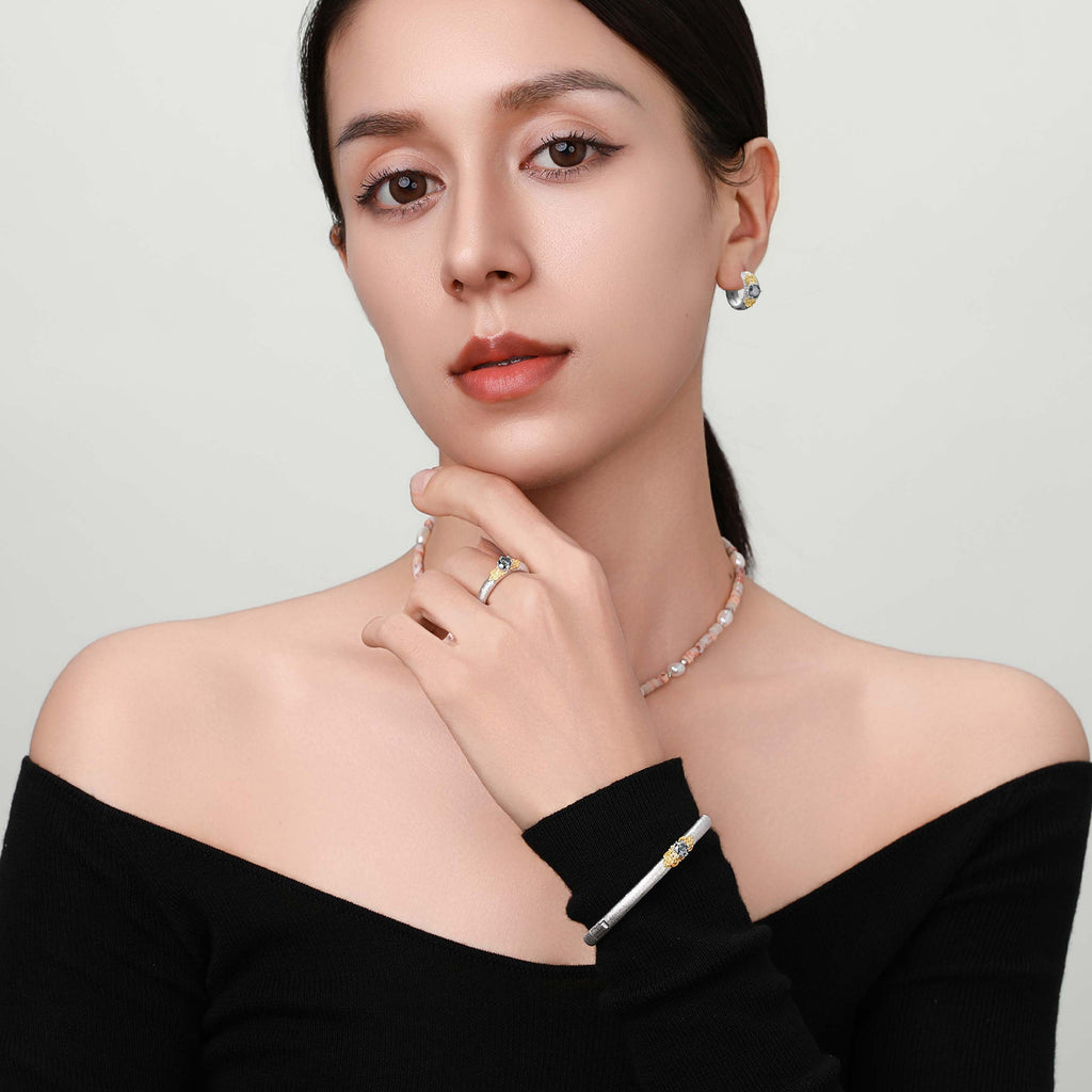 [Eternal Gleam] D-POW Moissanite Jewelry Set – Filigree Ring, Ear Clips & Bangle in 925 Silver