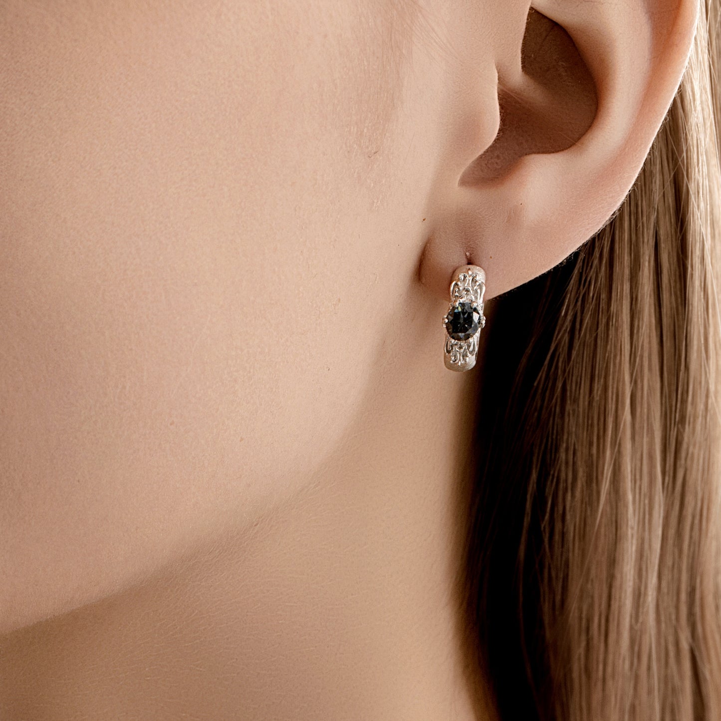 [Eternal Gleam] D-POW Moissanite Filigree Sterling Silver Ear Clips in Inspired Buccellati Style, 1 PAIR