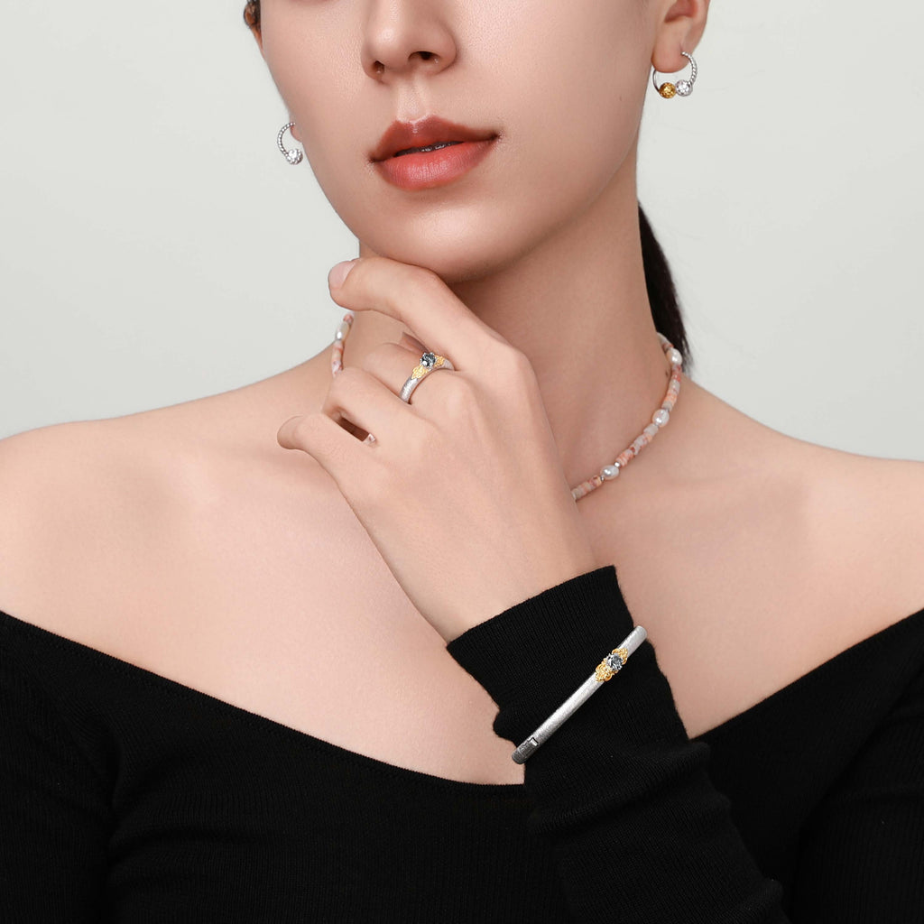 [Eternal Gleam] D-POW Moissanite Jewelry Set – Filigree Ring, Ear Clips & Bangle in 925 Silver