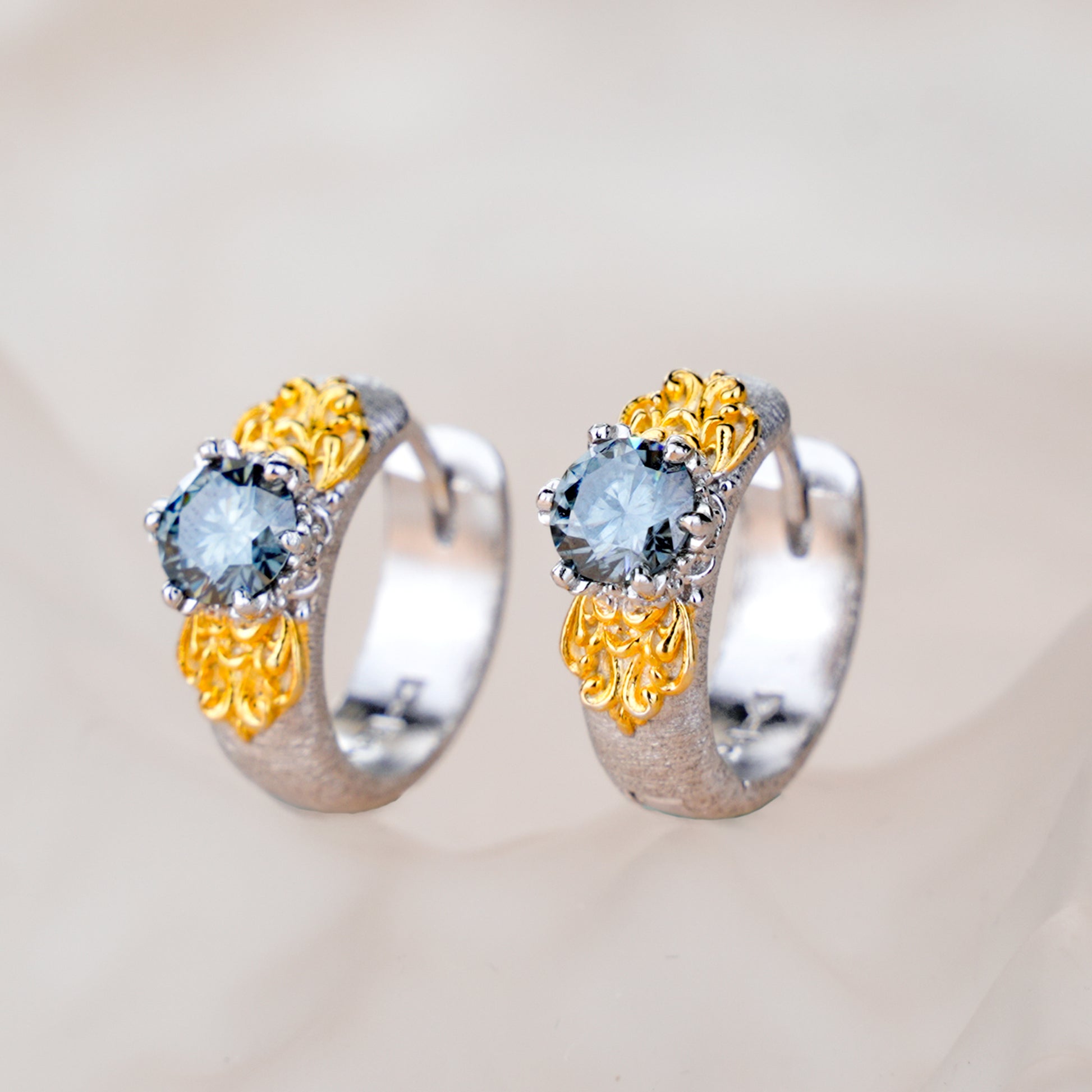 [Eternal Gleam] D-POW Moissanite Filigree Sterling Silver Ear Clips in Inspired Buccellati Style, 1 PAIR
