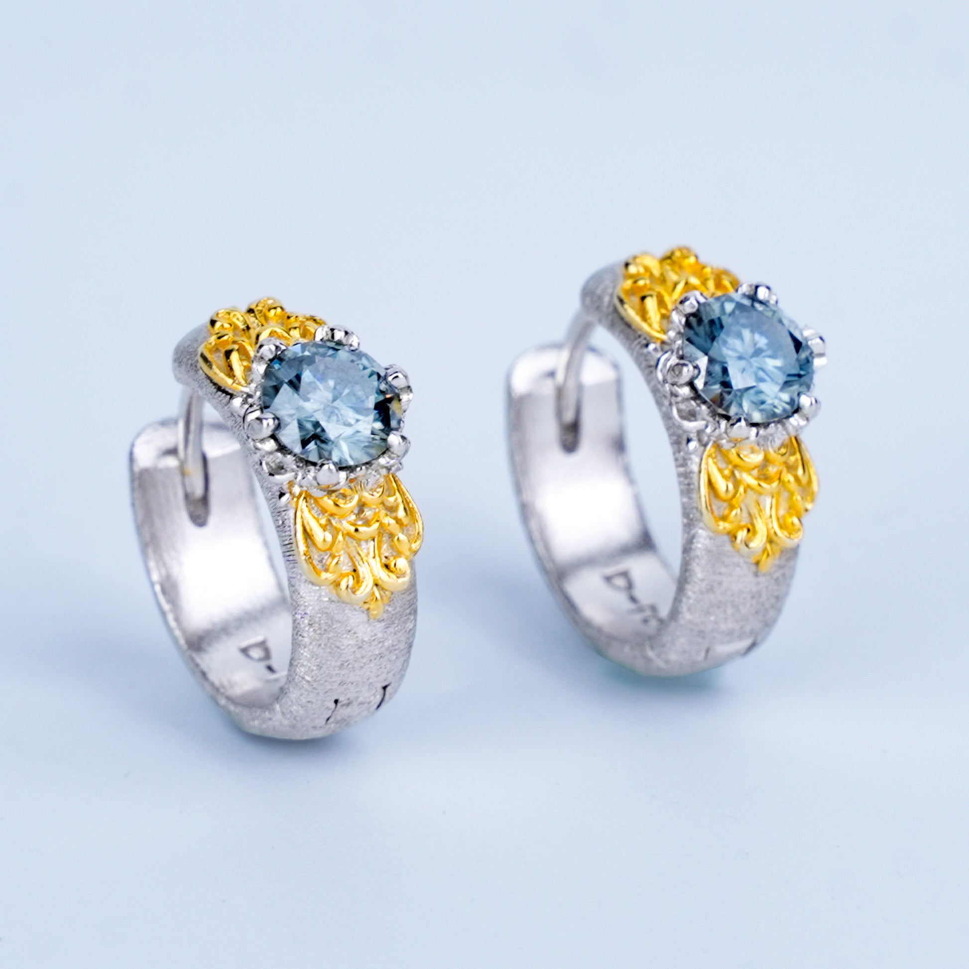 [Eternal Gleam] D-POW Moissanite Filigree Sterling Silver Ear Clips in Inspired Buccellati Style, 1 PAIR
