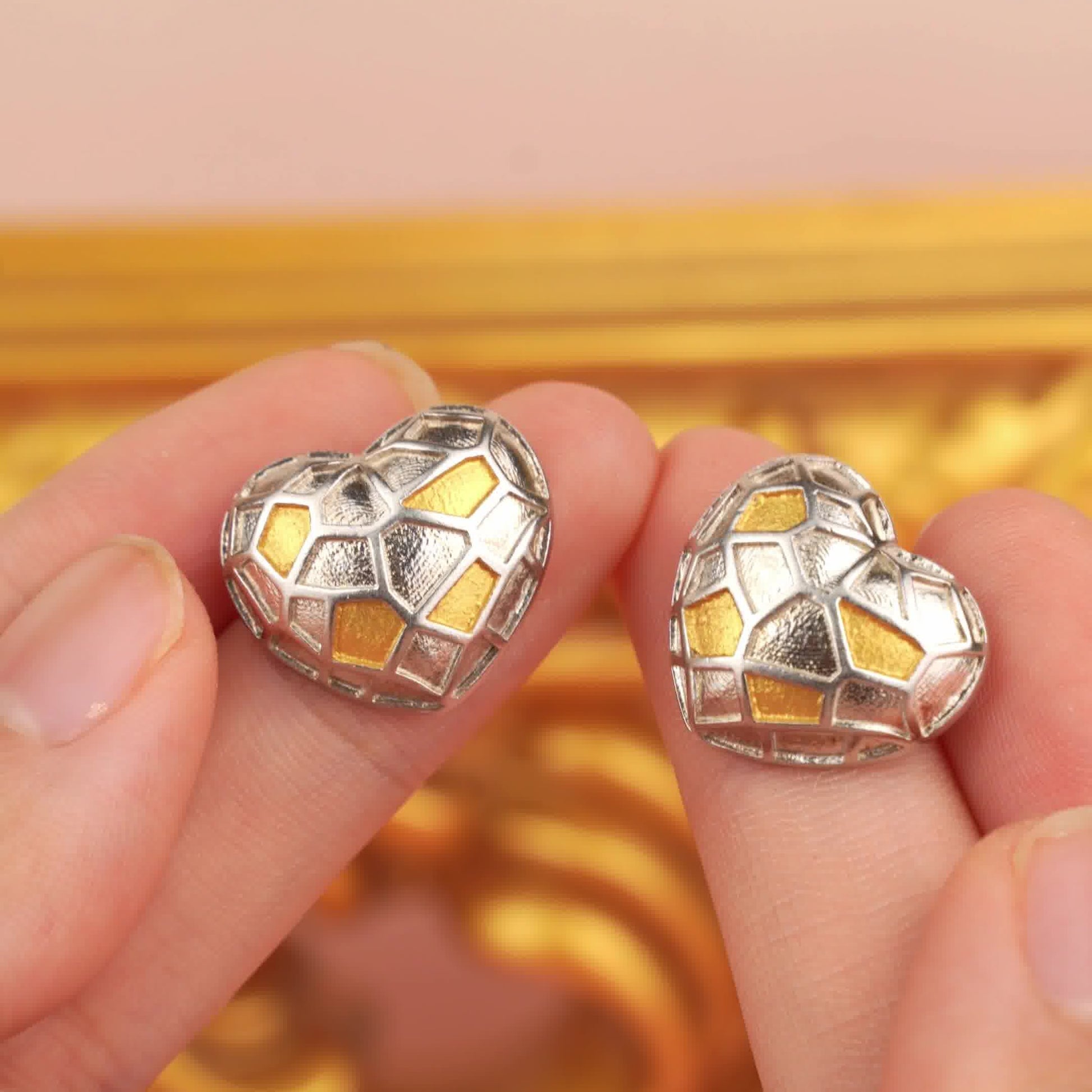 [Frozen Echo] D-POW  Ice Cube Heart Treasure Sterling Silver Stud Earrings