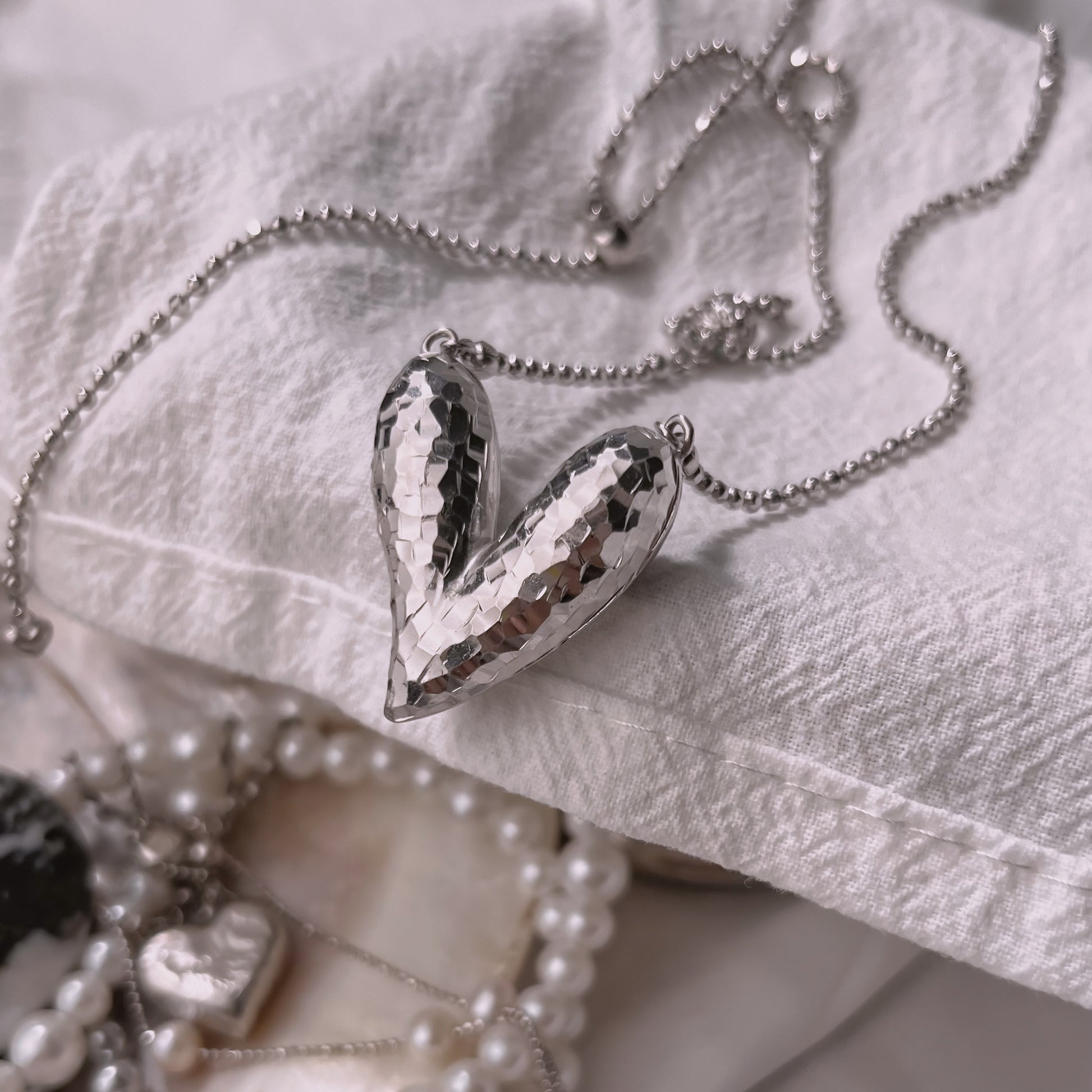 D-POW Baroque-Inspired Icy Peach Pendant 925 Silver Necklace
