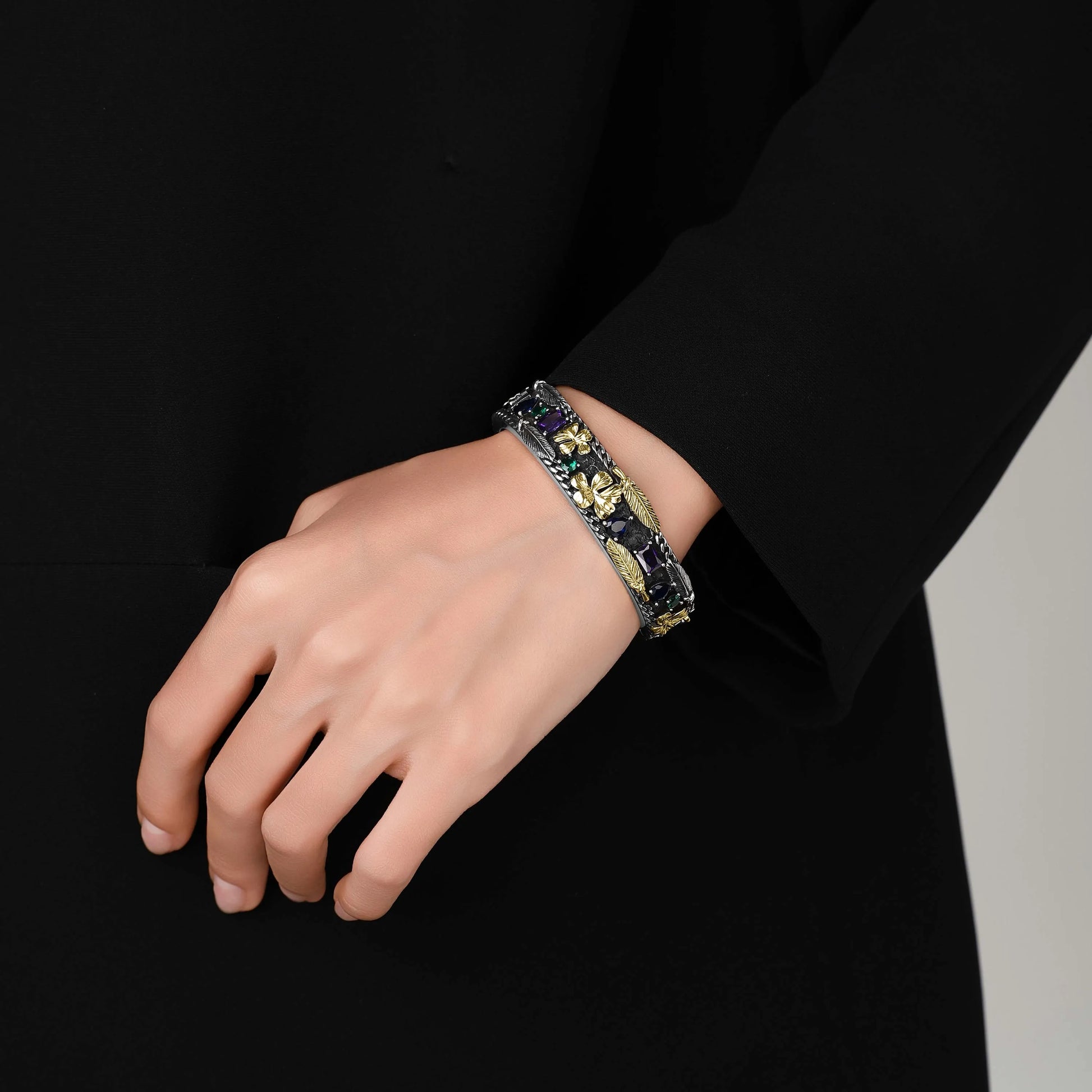 [Heavywork Goldflower]  D-POW Handcrafted Upgraded Linglang Stone Heavywork Bracelet