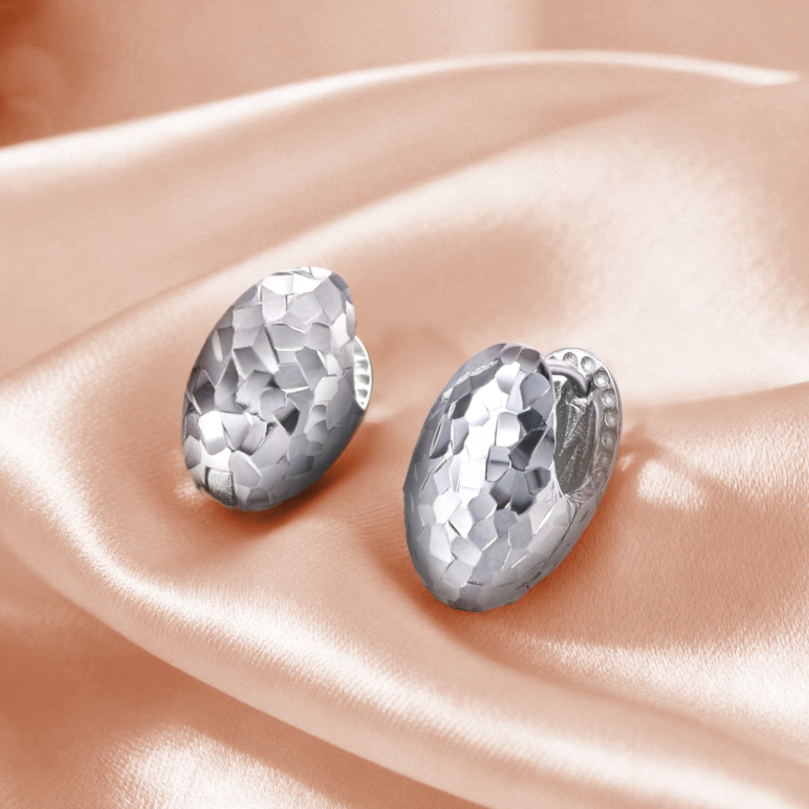 D-POW Baroque-Inspired Icy Peach 925 Silver Ear Cuff