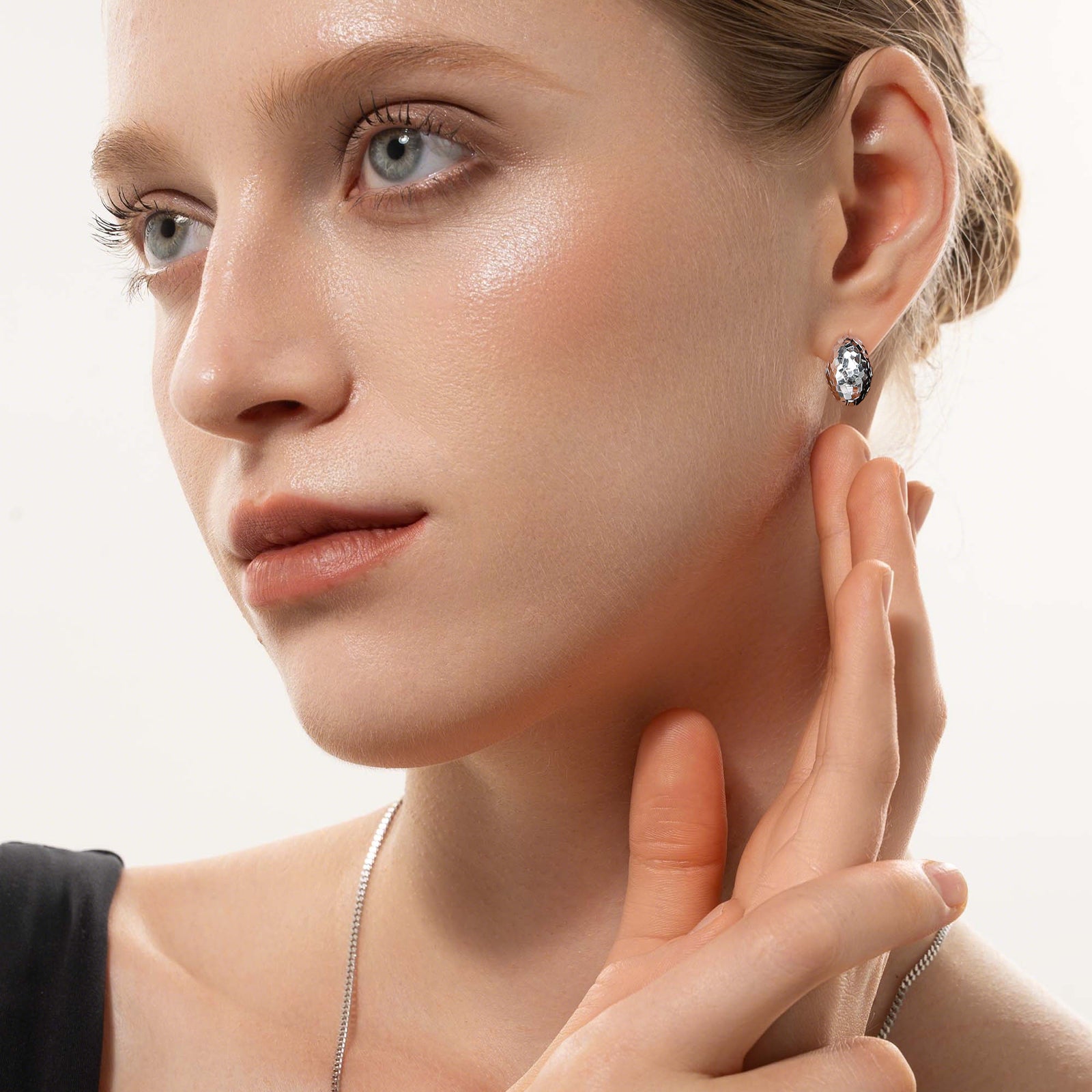 D-POW Baroque-Inspired Icy Peach 925 Silver Ear Cuff